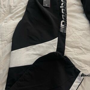 New Reebok Women’s Sport Pant Adjustability Snowboarding, Skiing & Skating